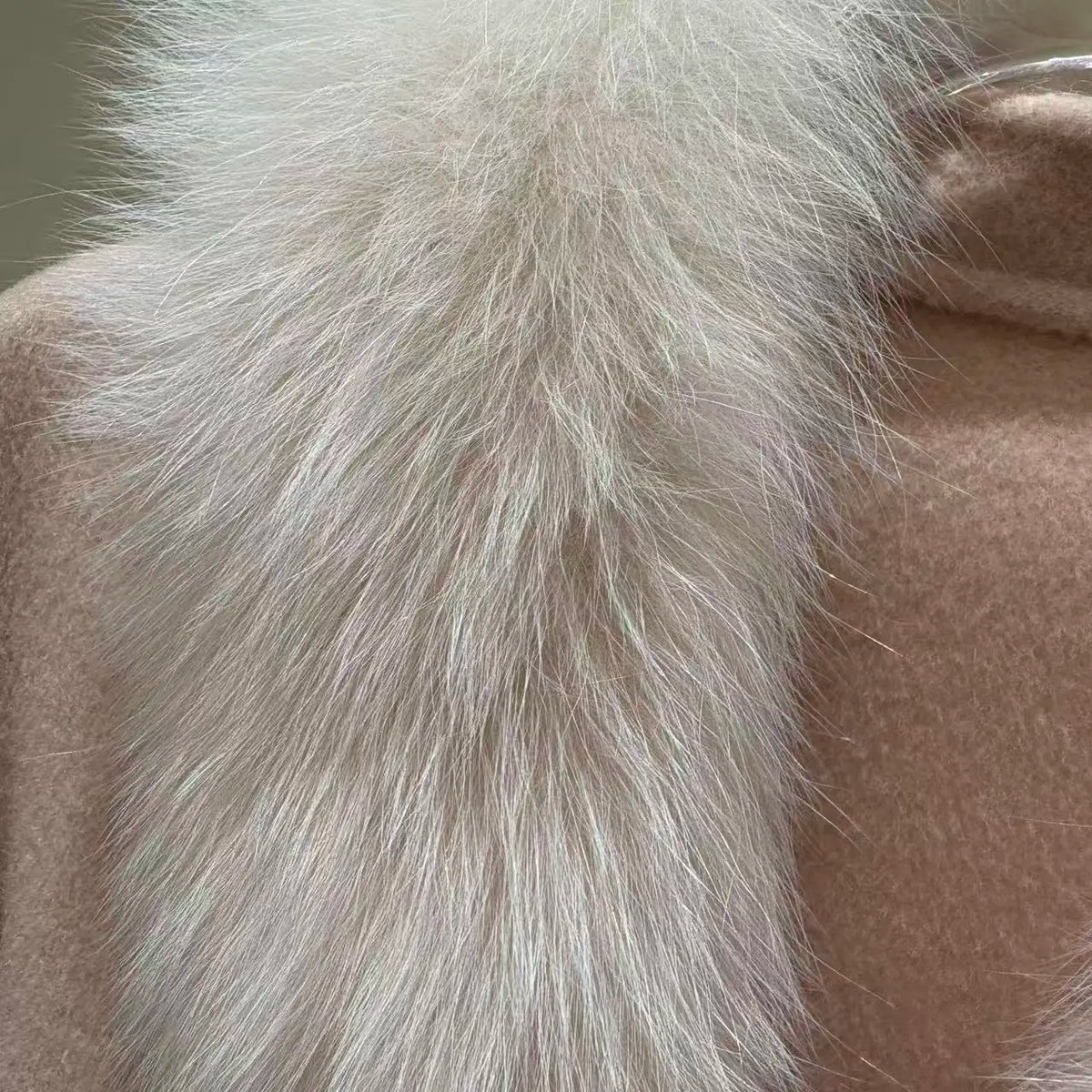 Winter Double-Faced Cashmere Coat in Short Style With Fox Fur Collar and Woolen Fabric for Women